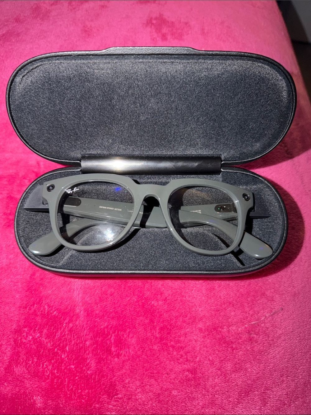 Ray-Ban Black Hard Shell transitioning glasses